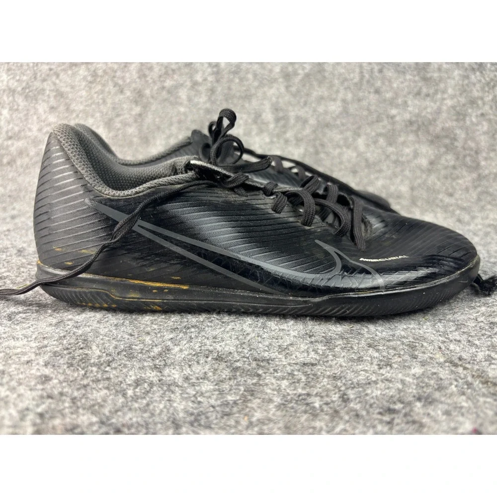 Nike Mercurial Soccer Shoes Kids Size 4Y Black Indoor Court Athletic Sneakers‎